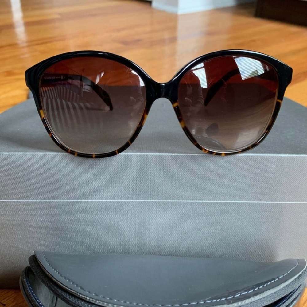 ALEXANDER MCQUEEN Tortoise Shell Havana Sunglasses